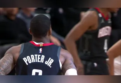 【纯享】火箭vs开拓者精华回放 小西蒙斯半场7记三分稳西部第一